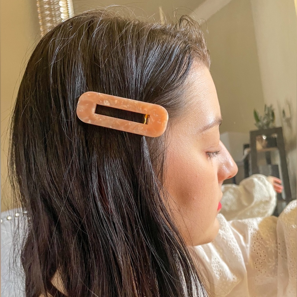 Pink Marbled Elegant Hair Clip